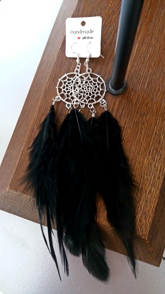 Boho hippie dreamcatcher oorbellen met zwarte veren ibiza