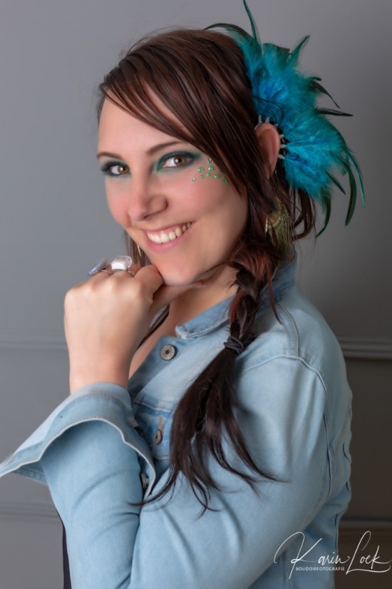 Boho hippie oorhaak earcuff met zeegroene veren