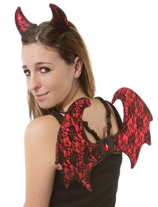 Duivelin hoorns en vleugels met kant duivel devil horns and wings with lace halloween 3