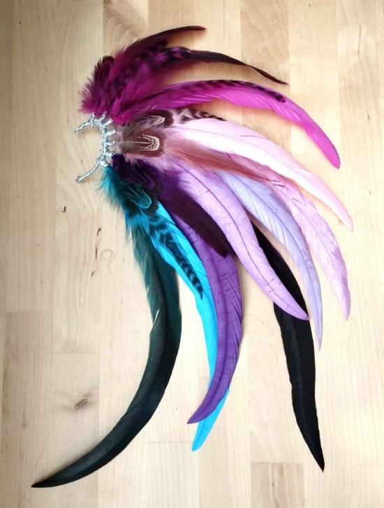 Feather earcuff handmade handgemaakte veren oorhaak festival accessoires back to live dubvision afrojack