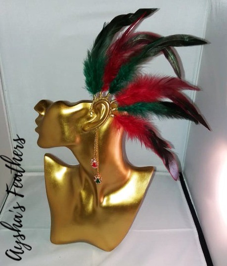 Handgemaakte boho hippie oorhaak earcuff met veren type holly  bells