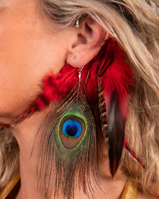 Handgemaakte veren oorhaak hangend rood handmade feather earcuff festival accessories
