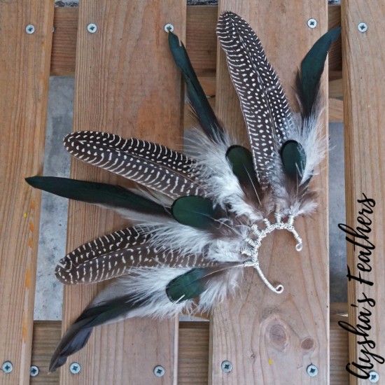 Handmade feather ear cuff green with spots insta text 2