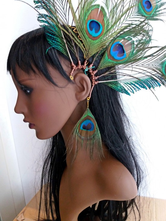 Luxe boho hippie oorhaak earcuff met pauwenveren ibiza peacock feathers 3