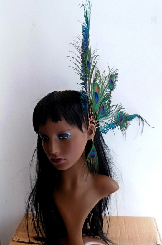 Luxe boho hippie oorhaak earcuff met pauwenveren ibiza peacock feathers 4