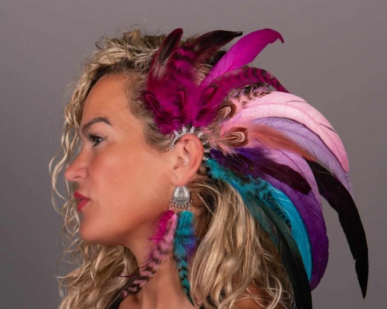 Luxe handgemaakte veren oorhaak back to life afrojack dubvision handmade feather earcuff festival accessories ibiza style 2