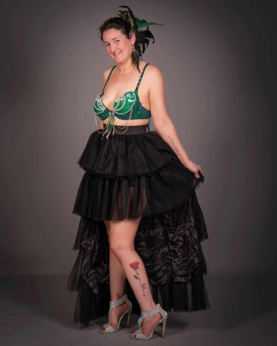 Luxe handgemaakte veren oorhaak northern lights third party handmade feather earcuff festival accessories ibiza style 4